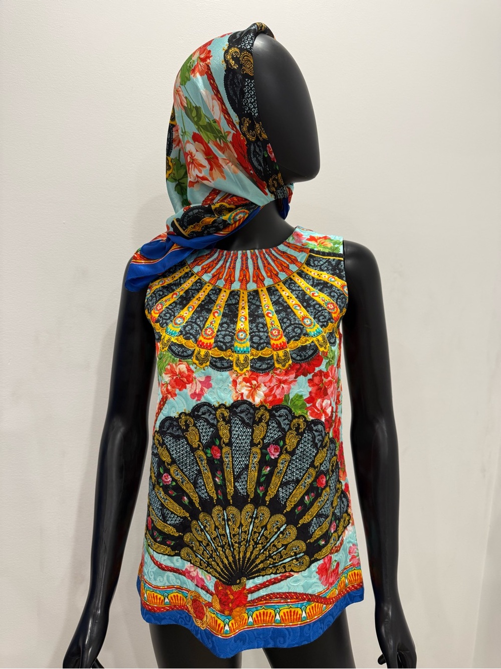 Dolce & Gabbana Peacock Fan Majolica Floral Silk TopIT 40 Rare Runway Inspired